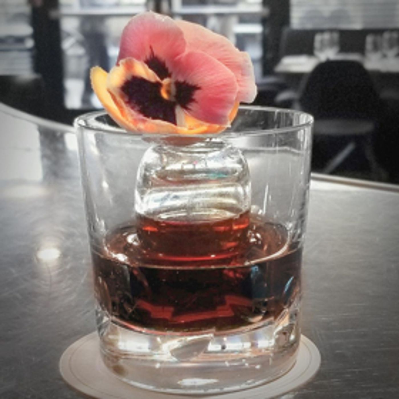 Hamilton Hotel and The Watergate Hotel Celebrate HAMILTON Tour in Washington DC with Cocktails and Promotions  Image