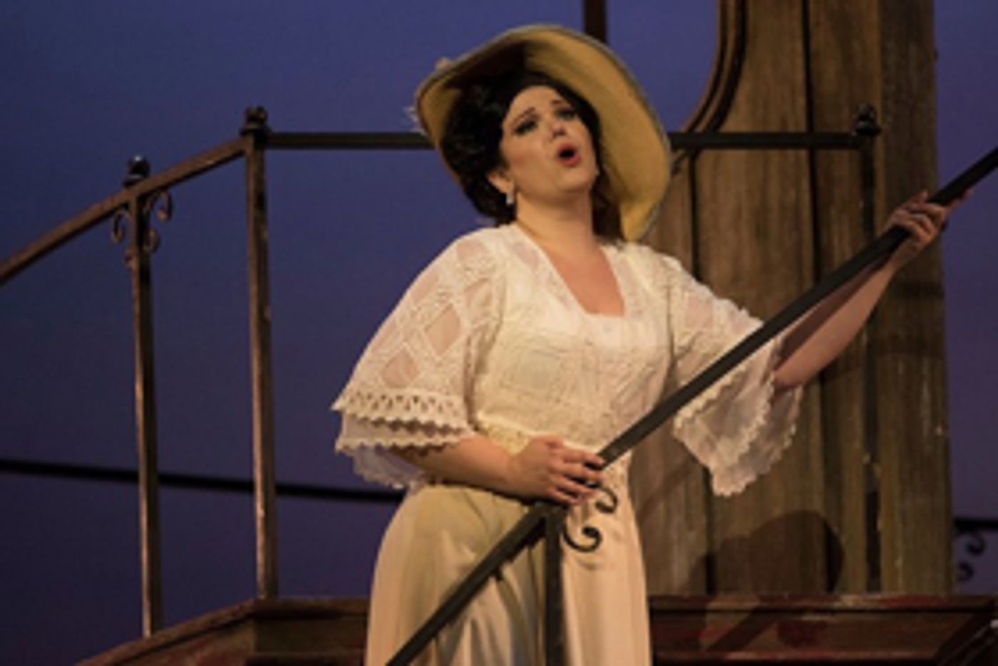 Interview: Elaine Alvarez of San Diego Opera's Production of Florencia en el Amazonas Interview: Elaine Alvarez of San Diego Opera's Production of Florencia en el Amazonas Image