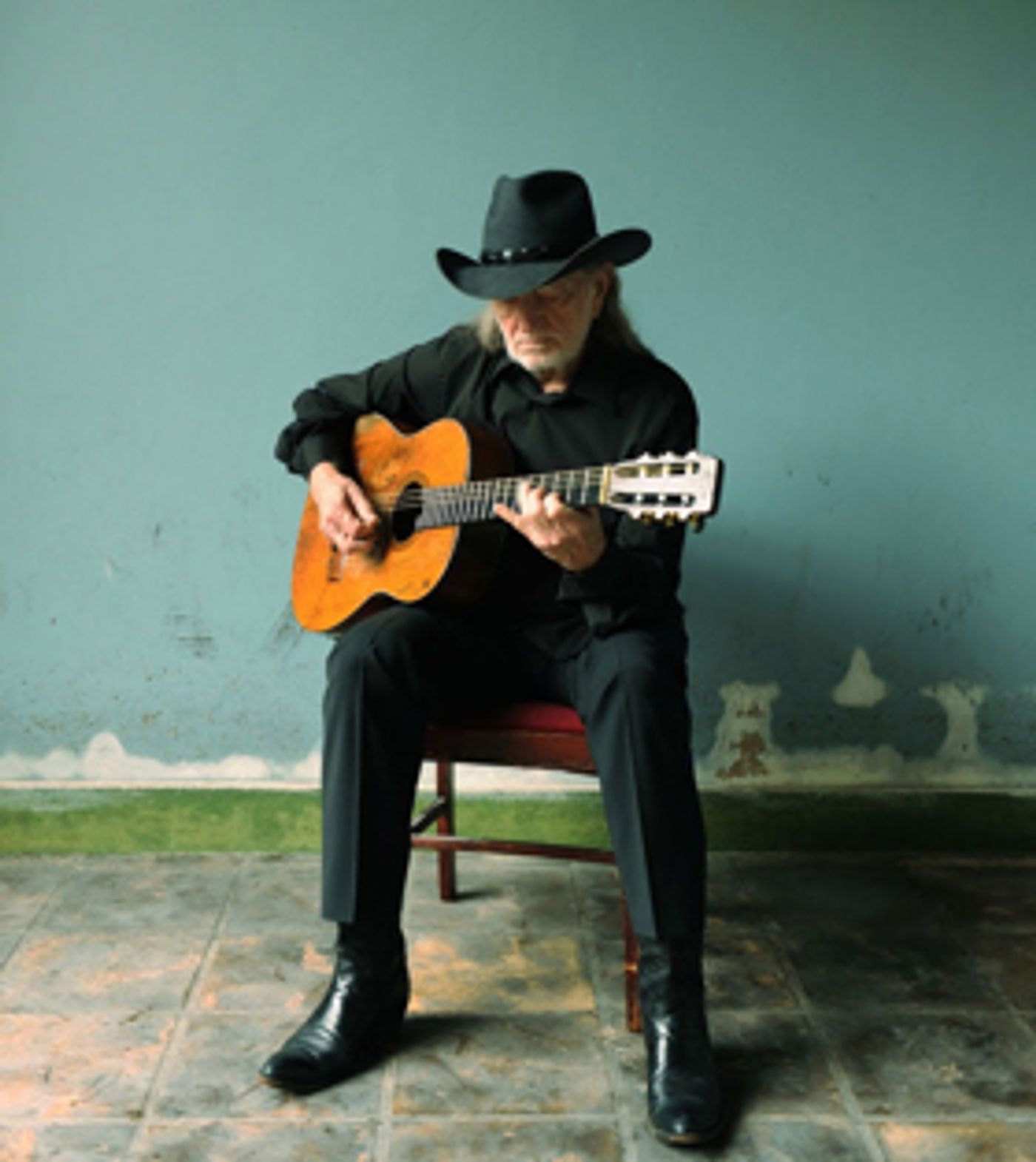 Willie Nelson Heads to Luther Burbank Center for the Arts  Image