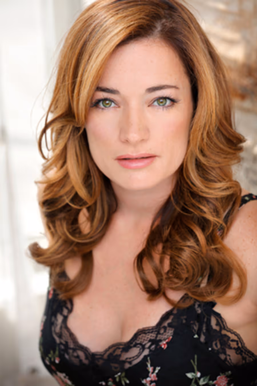 Laura Michelle Kelly and Forrest McClendon to Star in CRT's Cabaret Image
