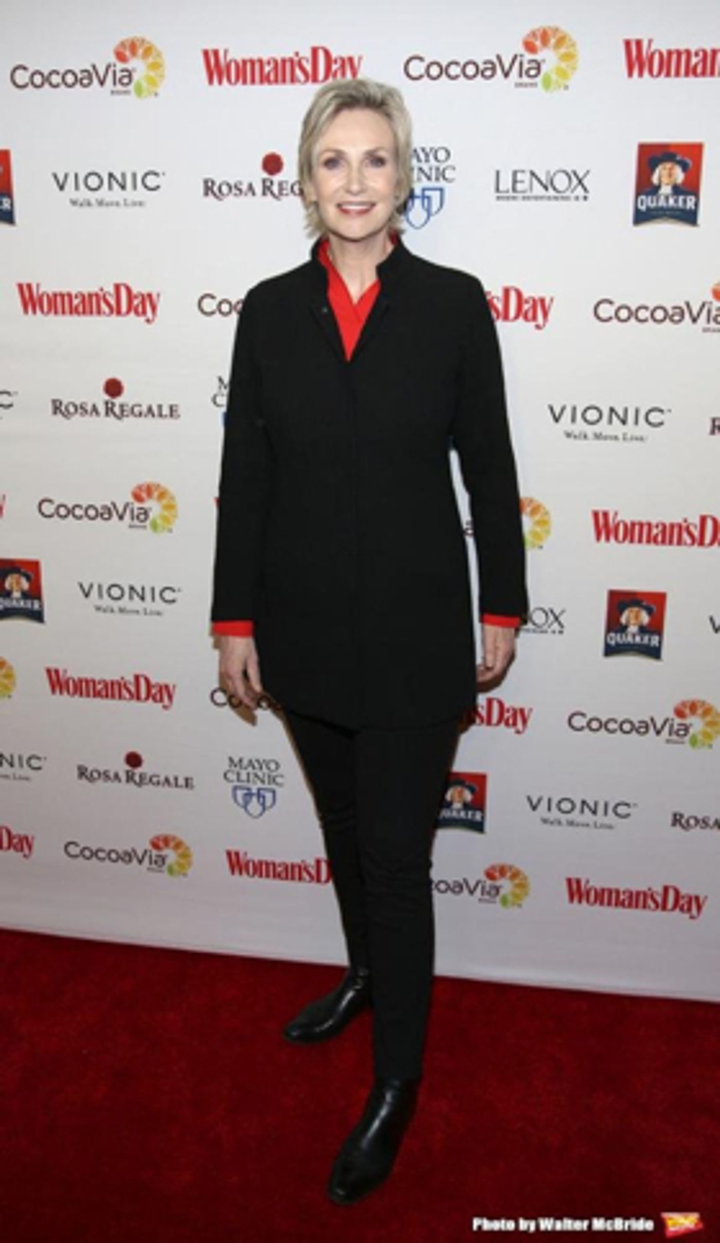 Jane Lynch, Kate Flannery, Rita Wilson, and More Among Lineup for Cafe Carlyle Fall Season  Image