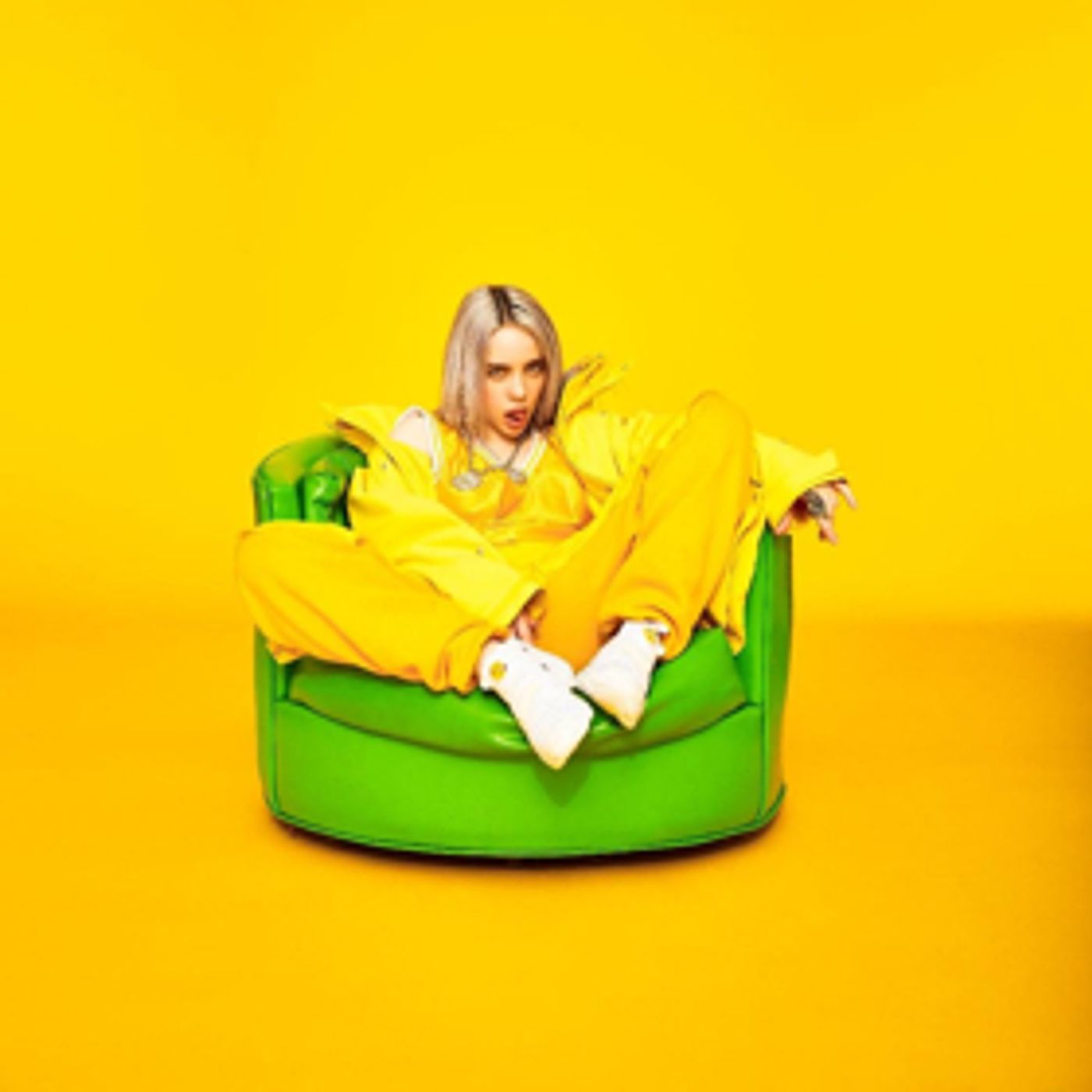 Billie Eilish Covers HOTLINE BLING In Honor of Drake's SCORPION Release Today Billie Eilish Covers HOTLINE BLING In Honor of Drake's SCORPION Release Today Image