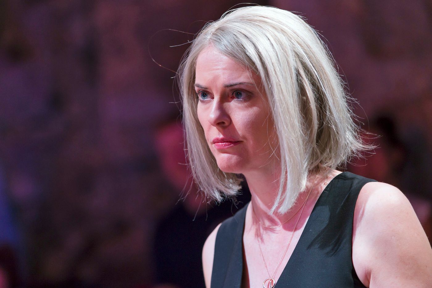 Review: Upholstering and Redecorating The FURNITURE Review: Upholstering and Redecorating The FURNITURE Image