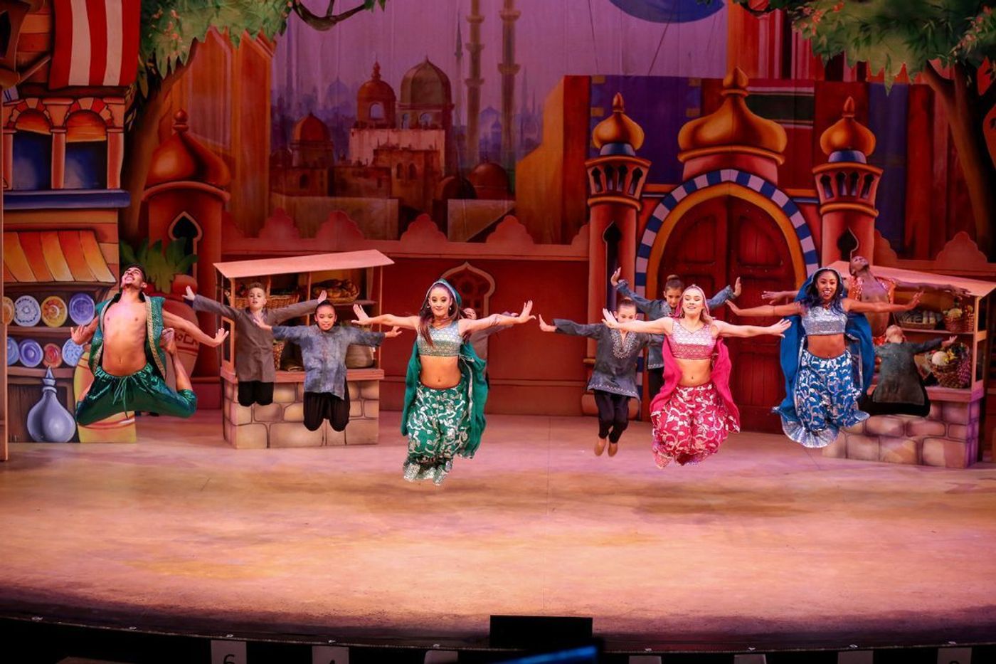 Interview: Producer Kris Lythgoe Brushes Up on His Southern Colloquialisms for ALADDIN AND HIS WINTER WISH Interview: Producer Kris Lythgoe Brushes Up on His Southern Colloquialisms for ALADDIN AND HIS WINTER WISH Image