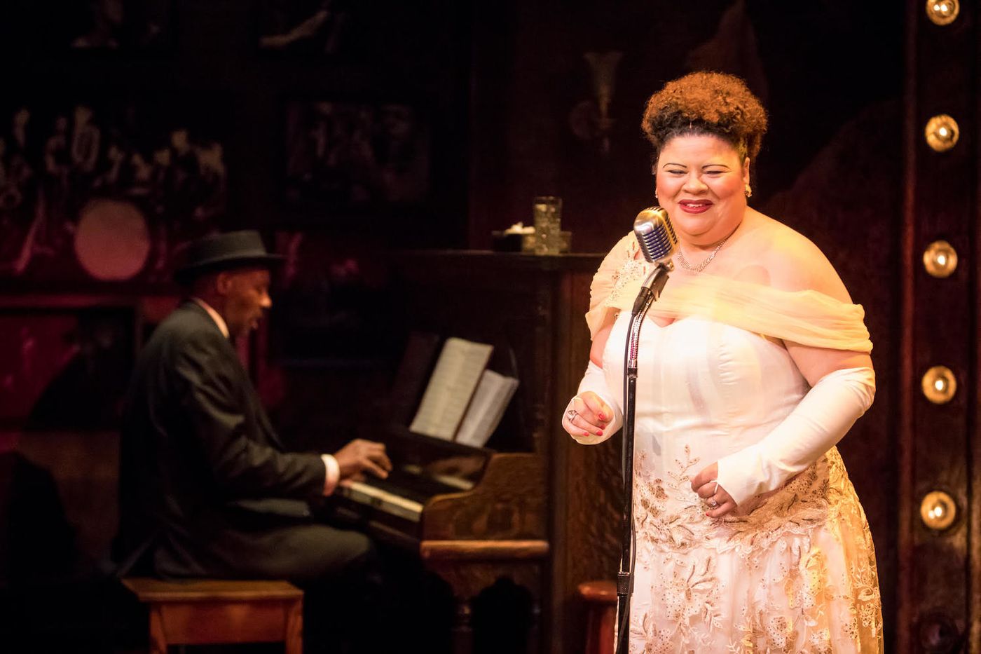 Review: Accomplished and Raw Performance Centers LADY DAY AT EMERSON'S BAR AND GRILL at Jungle Theater  Image