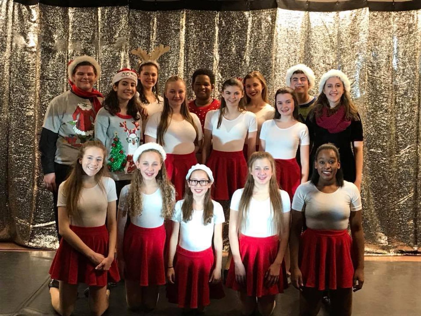 Review: SHOWSTOPPERS HOLIDAY SPECTACULAR at Moorestown Theater Company  Image