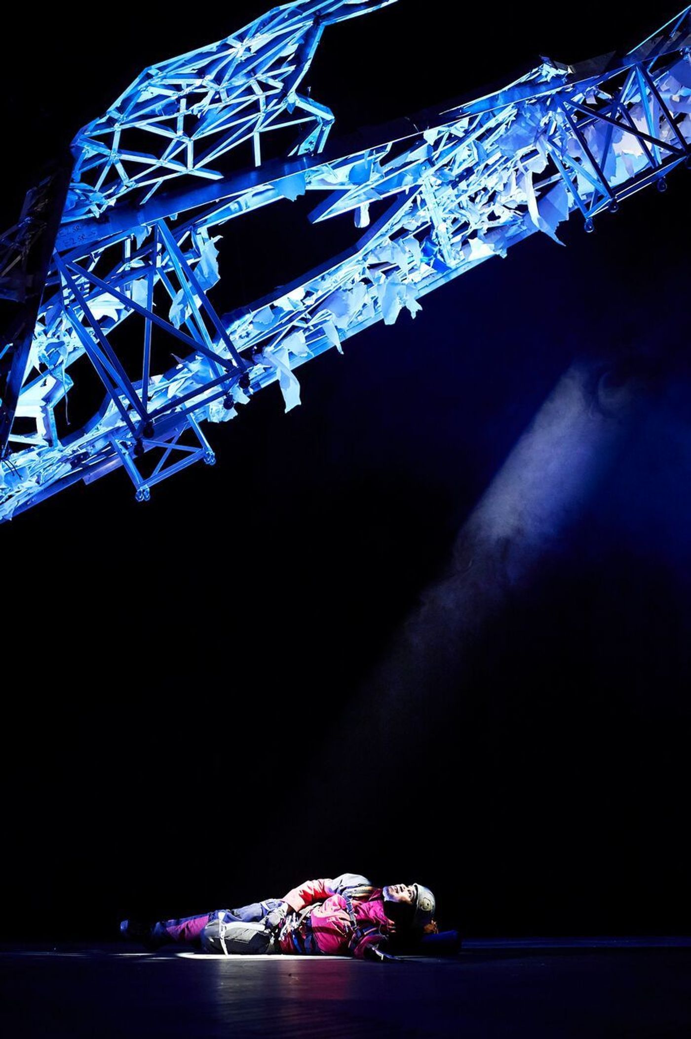 Review: TOUCHING THE VOID, Bristol Old Vic  Image