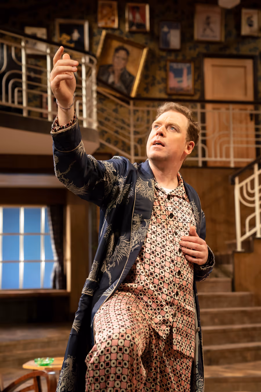Review: PRESENT LAUGHTER, Chichester Festival Theatre Image