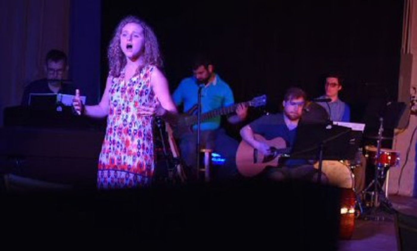 Review: SEASIDE CABARET at Art 4  Image