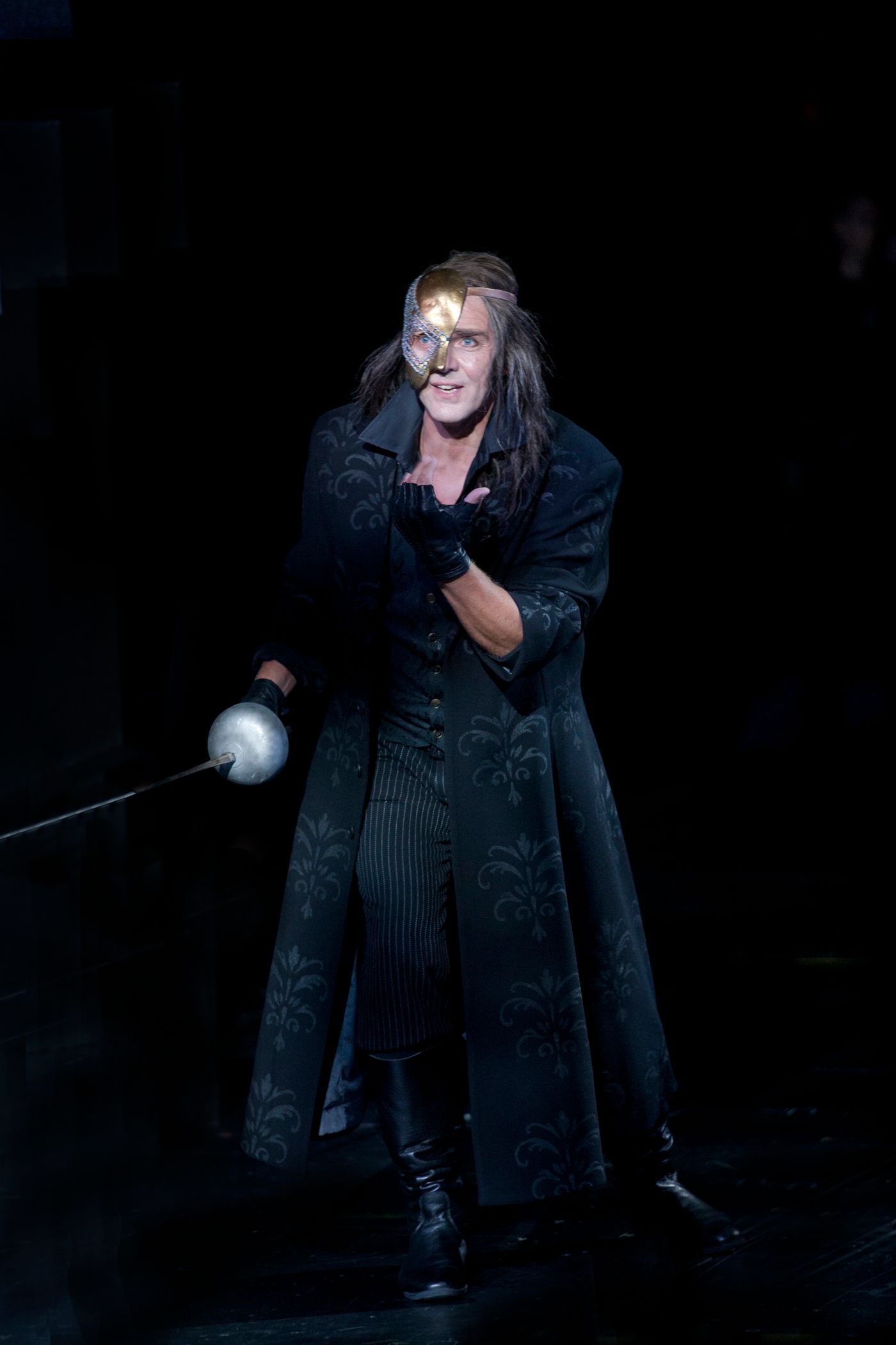 Interview: ILKKA HAMALAINEN is the THE PHANTOM OF THE OPERA at the Finnish National Opera  Image
