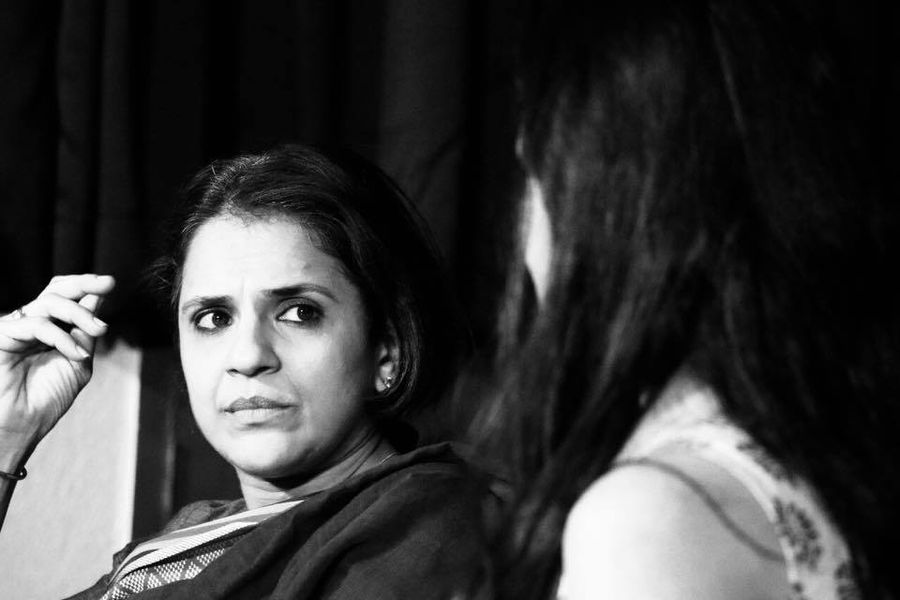 Review: JEFF GOLDBERG STUDIO PRESENTATION Aadhe Adhure Is An Important Family Play Image