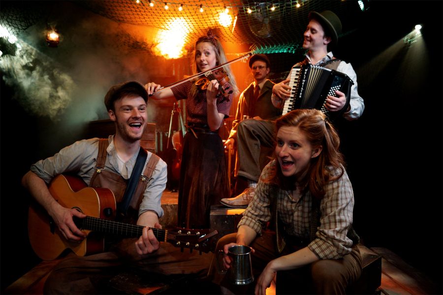 Review: THE CURIOUS CASE OF BENJAMIN BUTTON, Southwark Playhouse Image