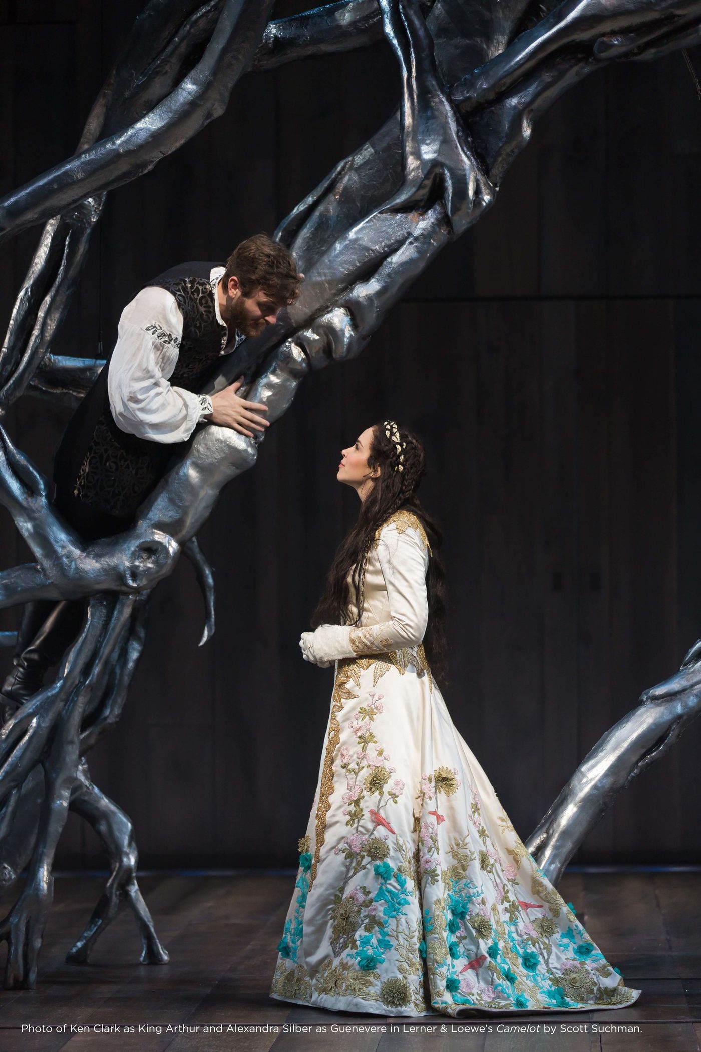 Review: CAMELOT Dazzles at Shakespeare Theatre Company  Image