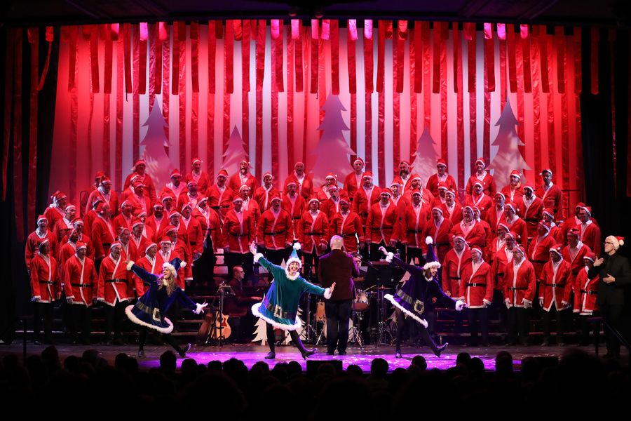 Review: The Heartland Men's Chorus Brings SLEIGH! DASHING THROUGH THE HOLIDAYS WITH HMC! To Yardley Hall for one night only  Image