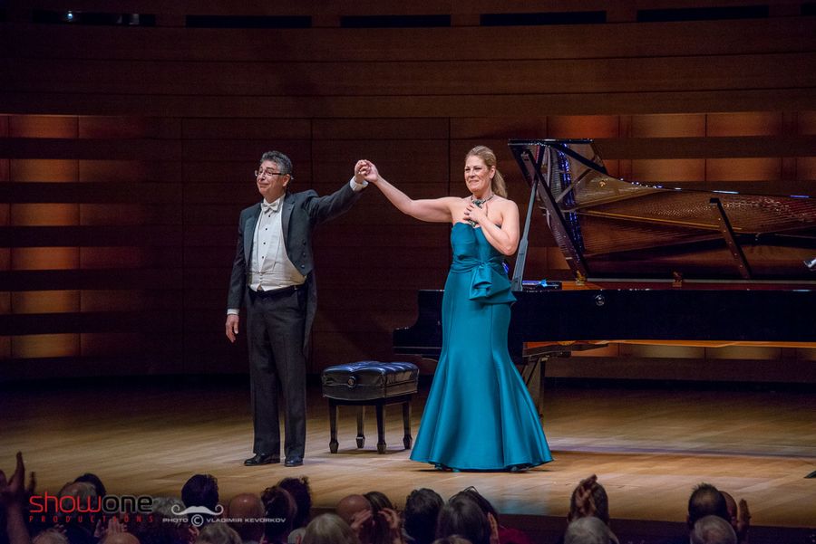 Review: Sondra Radvanovsky Gives Four Encores in Astonishing Recital Image