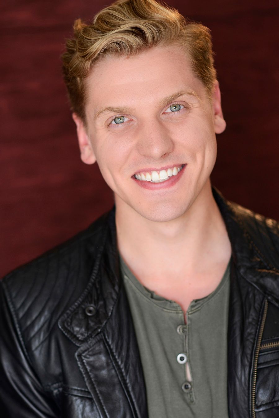 Main Street Theater Announces BUYER & CELLAR Image