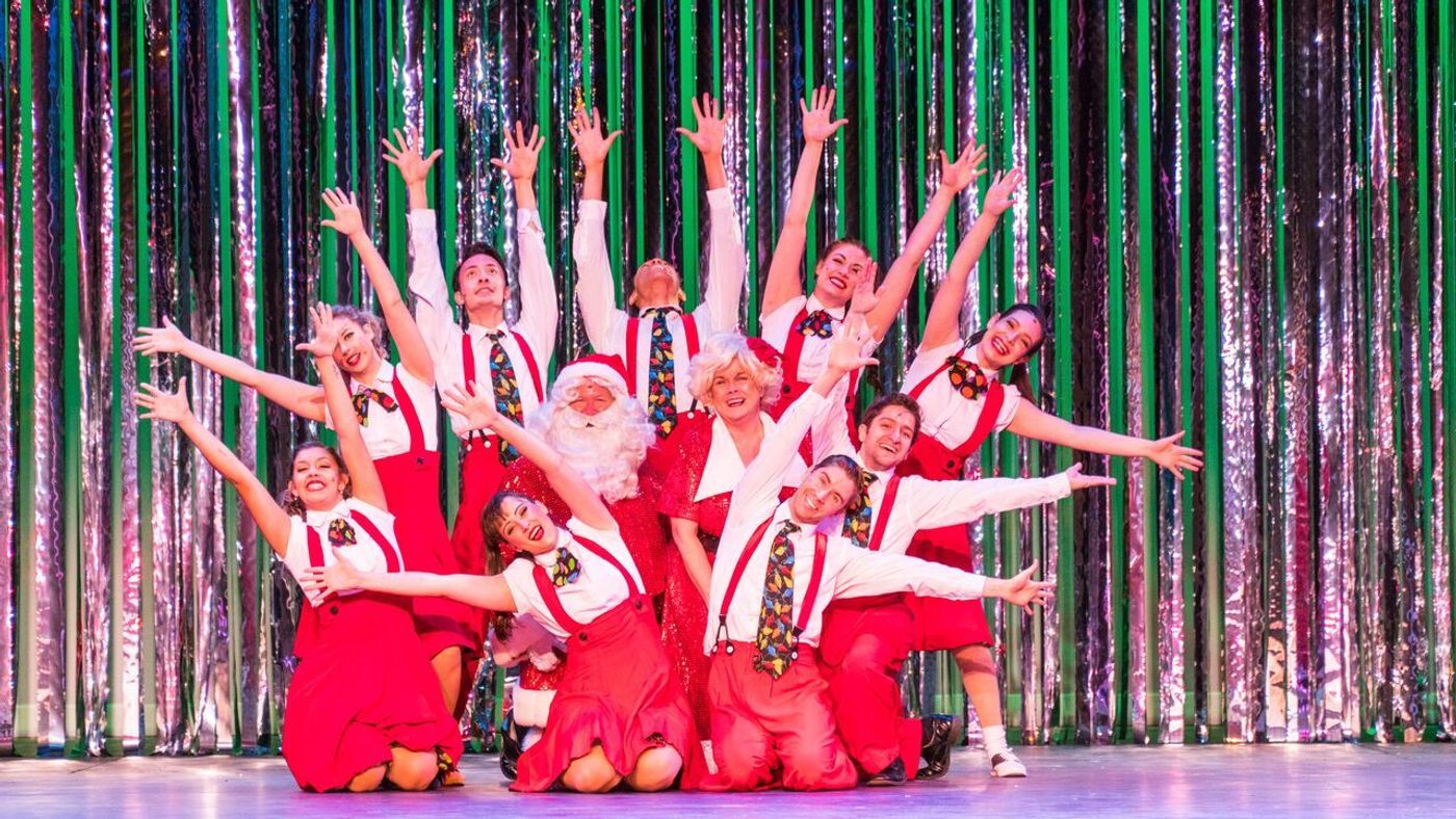 Review: HOLLY JOLLY CHRISTMAS at The Palace Theater  Image