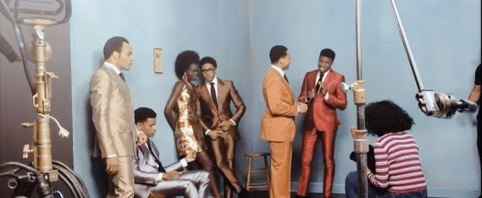 BWW Exclusive: Go Behind the Scenes of AIN'T TOO PROUD's Vogue Photo Shoot! Video