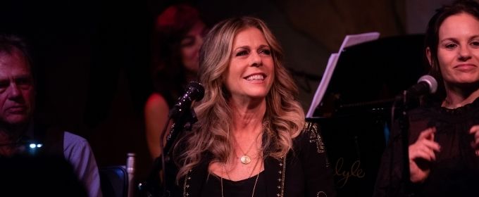Photo Flash: Rita Wilson Croons at Cafe Carlyle Photos