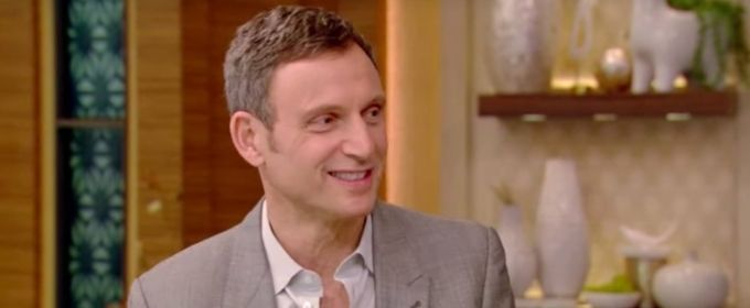 VIDEO: Tony Goldwyn Talks Kissing NETWORK Co-Star Tatiana Maslany in Times Square Video