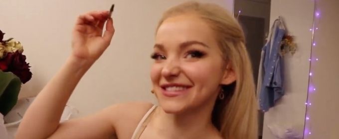 VIDEO: Head Backstage to See How CLUELESS Celebrates Christmas! Video