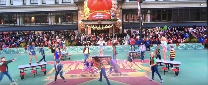 VIDEO: MEAN GIRLS Perform 'Fearless' on the Parade Video