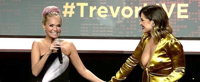 VIDEO: Kristin Chenoweth & Fellow Ozian Shoshana Bean Perform 'For Good' Video