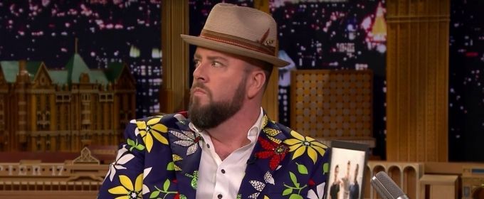 VIDEO: Chris Sullivan Keeps Trying to Slip the Phrase 'This Is Us' into the Show Video