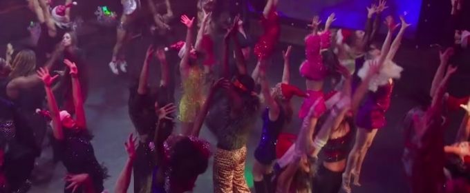 VIDEO: Cuba Gooding, Jr. and the Cast of CHICAGO Spend 'Christmas Eve on the Dance… Video