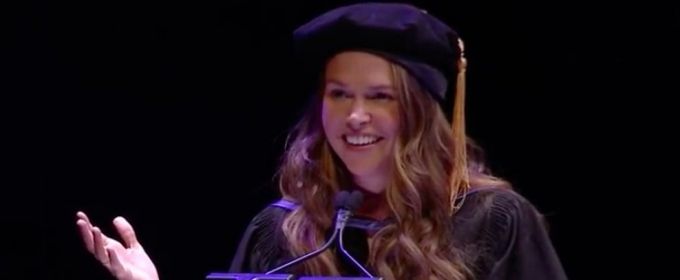VIDEO: Sutton Foster Gives Boston Conservatory's Commencement Address Video