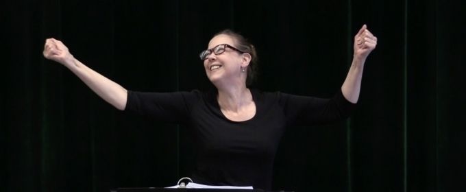 TV: Meet the Royal Family... of Broadway! Go Inside Rehearsals with Harriet Harris… Video