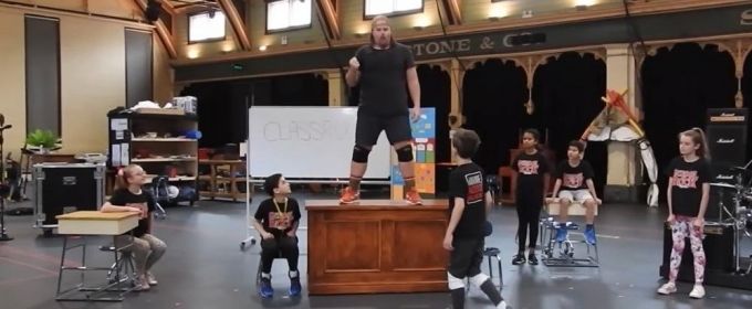 VIDEO: Go Inside Rehearsals Of SCHOOL OF ROCK in Melbourne Video