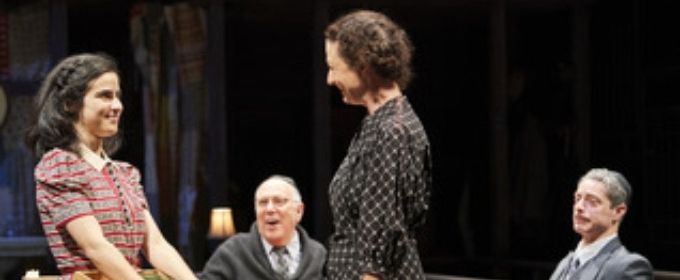 BWW Review: “Diary of Anne Frank” Conveys Important Message at the Cleveland Photos
