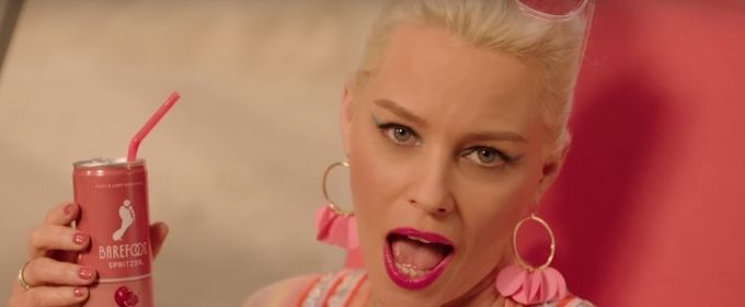 VIDEO: Watch Laura Bell Bundy, Elizabeth Banks, Cecily Strong, & More in Barefoot's… Video