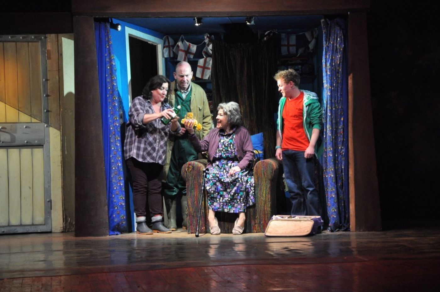 Review: GEORGE'S MARVELLOUS MEDICINE by Birmingham Stage Company at Sirifort Auditorium  Image