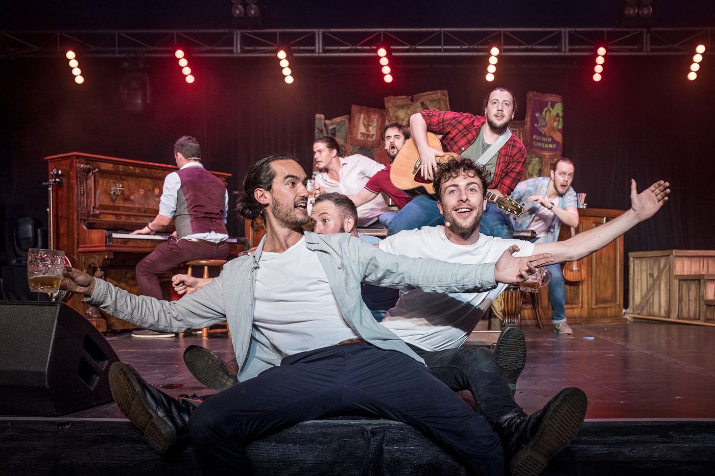 International Stage Stars Storm North America in The Choir of Man U.S. Tour  Image