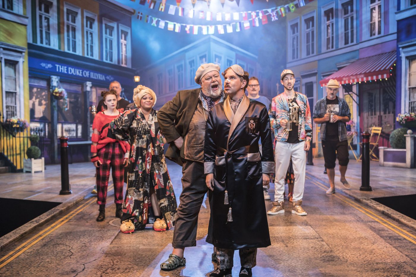 Review: TWELFTH NIGHT, Young Vic  Image