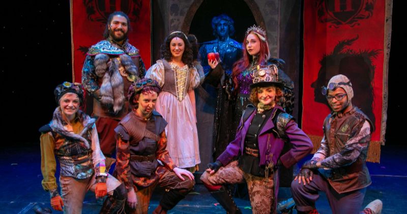 Review: SNOW WHITE at Downtown Cabaret Children's Theatre Image