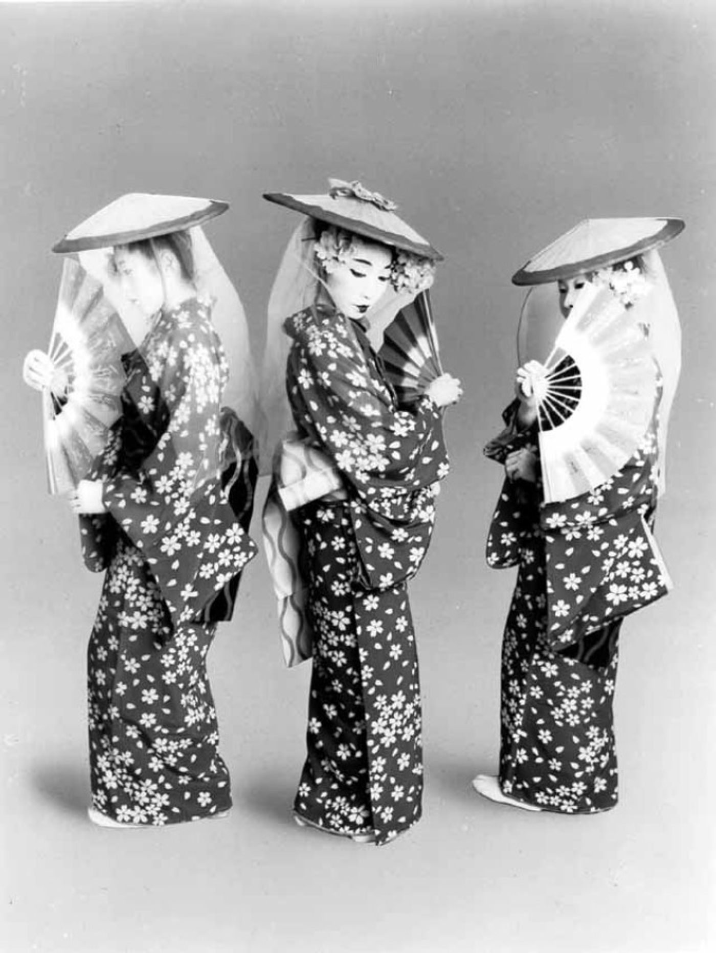 EXPRESSION IN TRADITIONAL AND CONTEMPORARY DANCE Comes To Sachiyo Ito & Company Next Month  Image