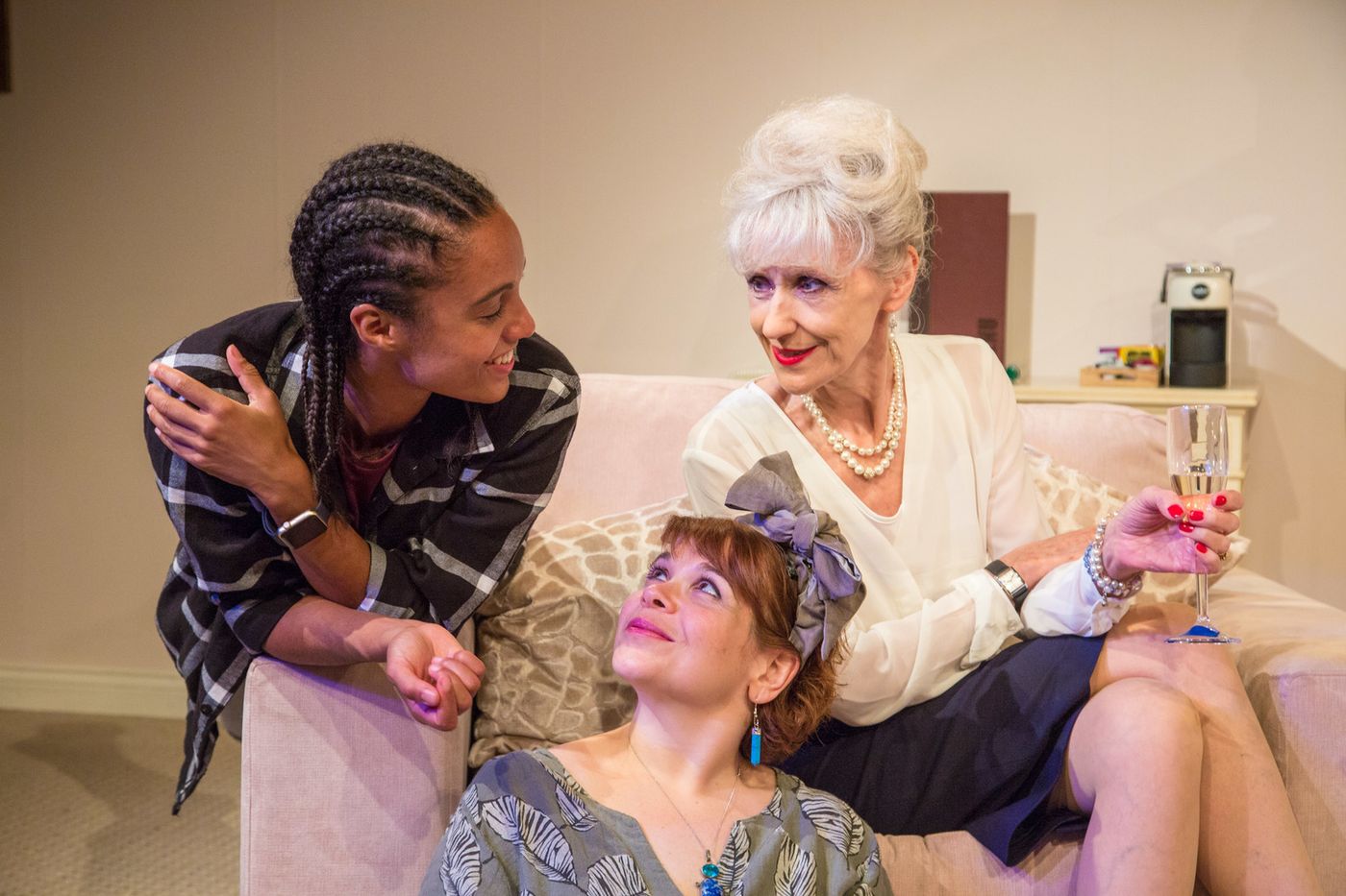 Review: 3WOMEN, Trafalgar Studios  Image