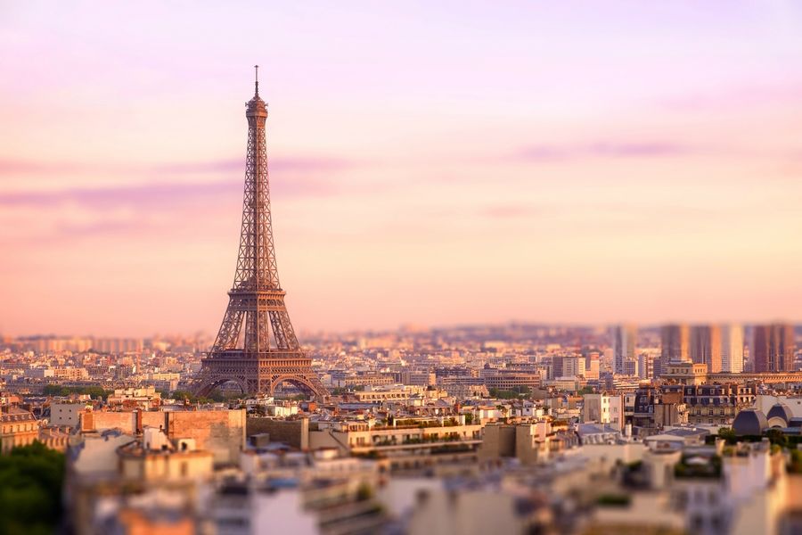 Feature: Valentine's Day Theatre Treats in France  Image