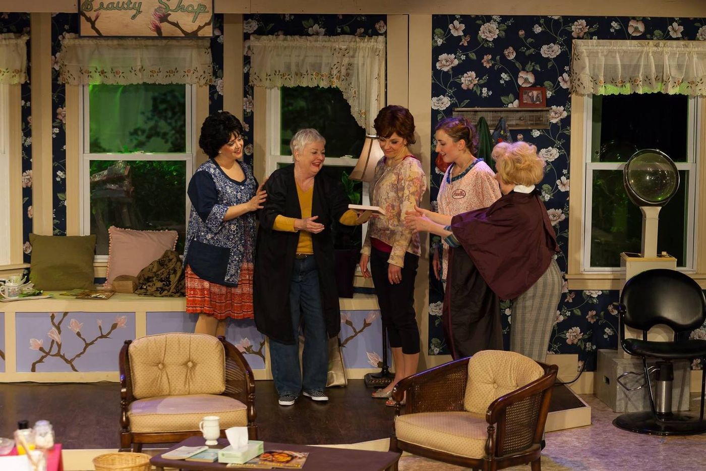 Review: STEEL MAGNOLIAS at Playhouse On Park  Image