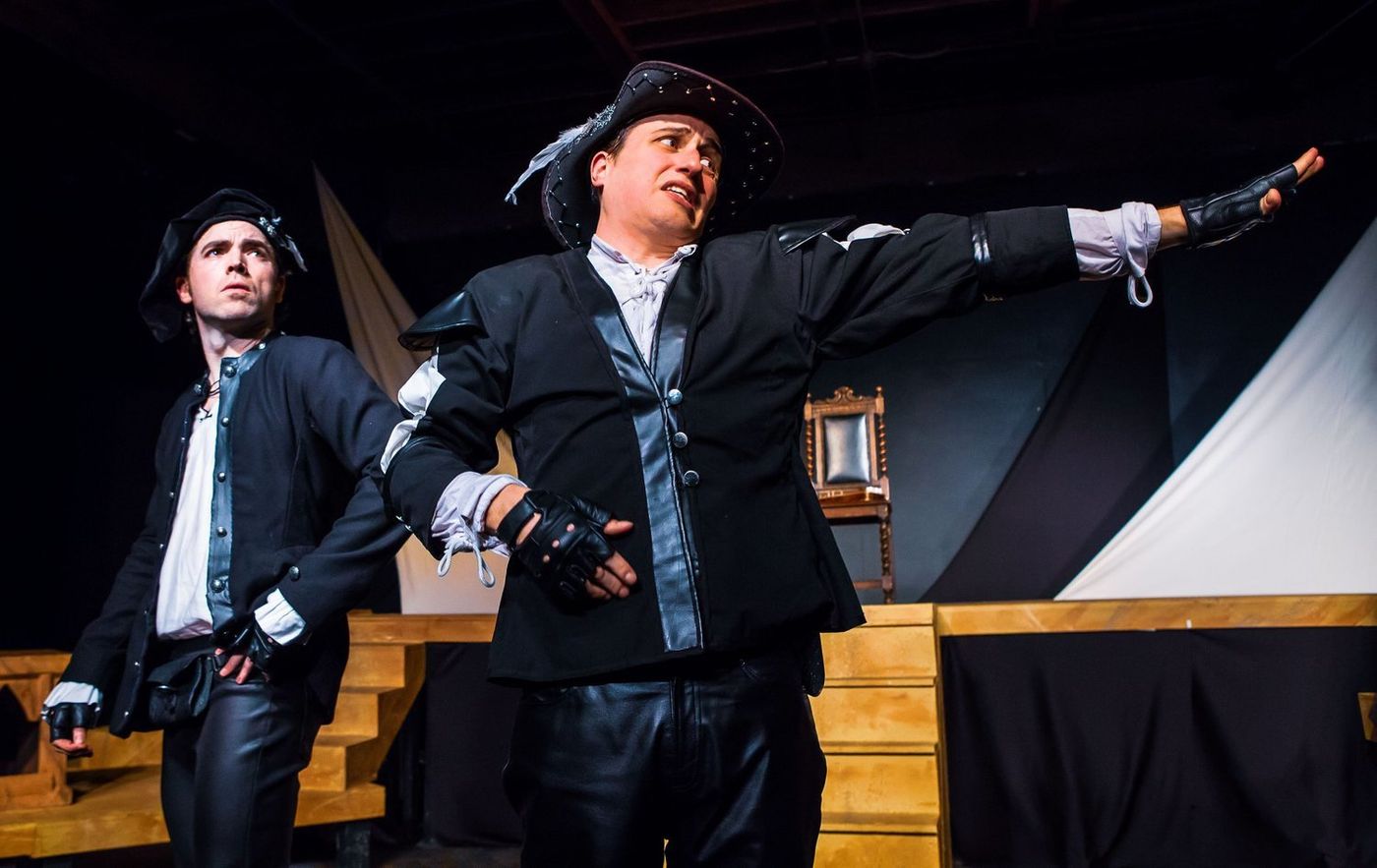Review: Theatrics and Comedy are Alive in 'ROSENCRANTZ AND GUILDENSTERN ARE DEAD' at Theatre Downtown  Image