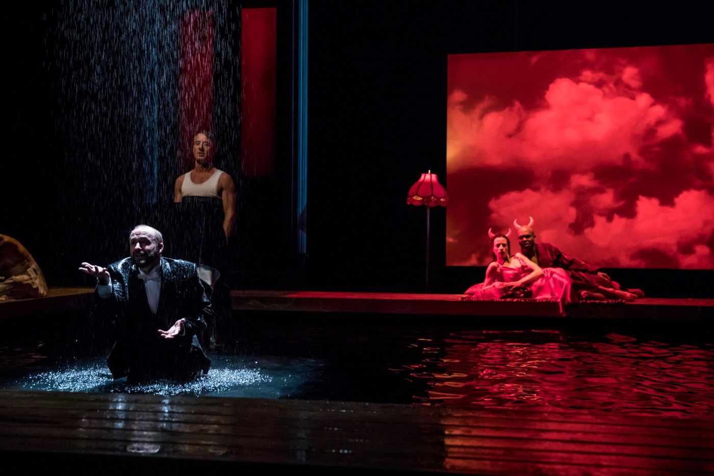 Review: METAMORPHOSES at Guthrie  Image