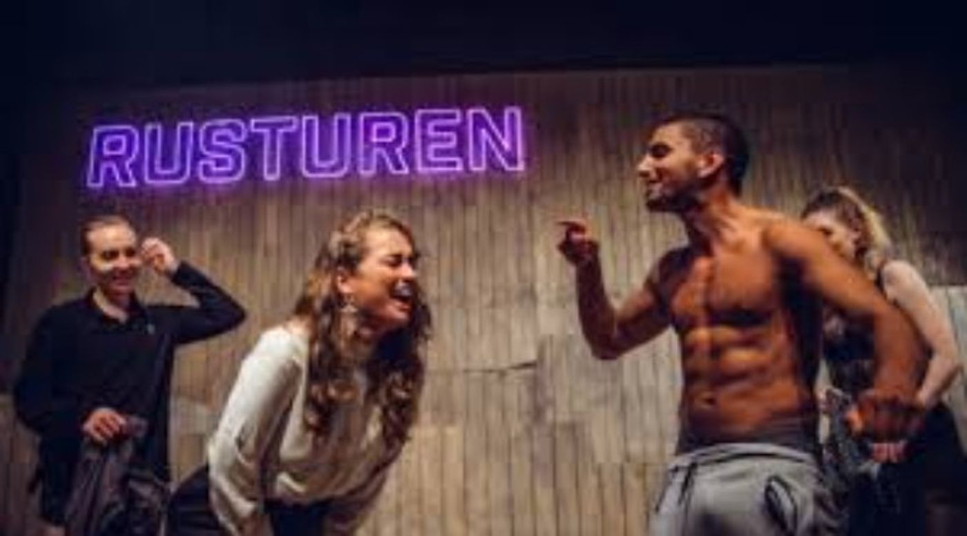 Review: RUSTUREN at Edison  Image