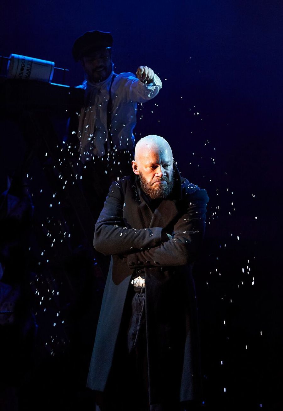 Review: A CHRISTMAS CAROL, Bristol Old Vic Image