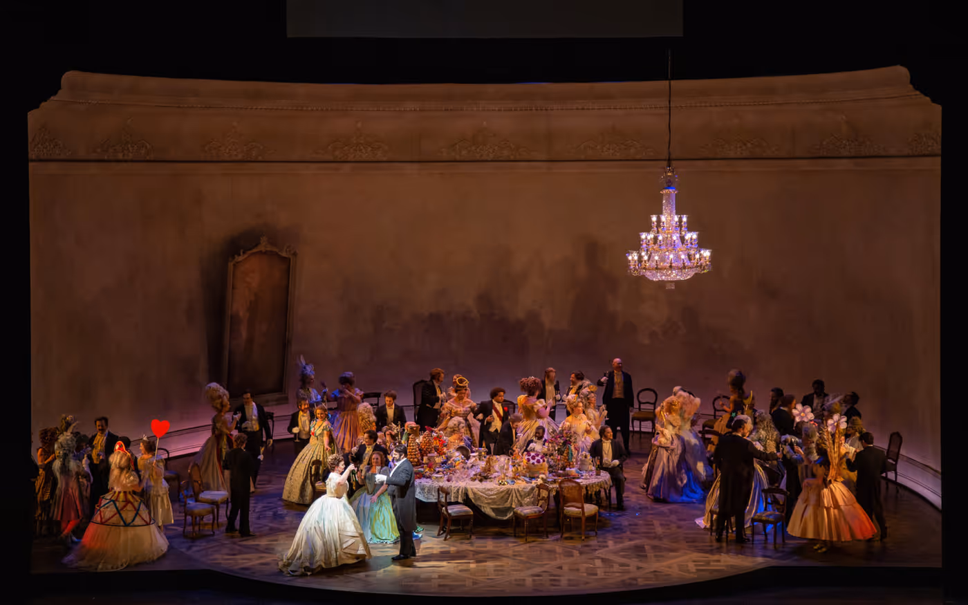 Review: LA TRAVIATA at Lyric Opera Of Chicago  Image