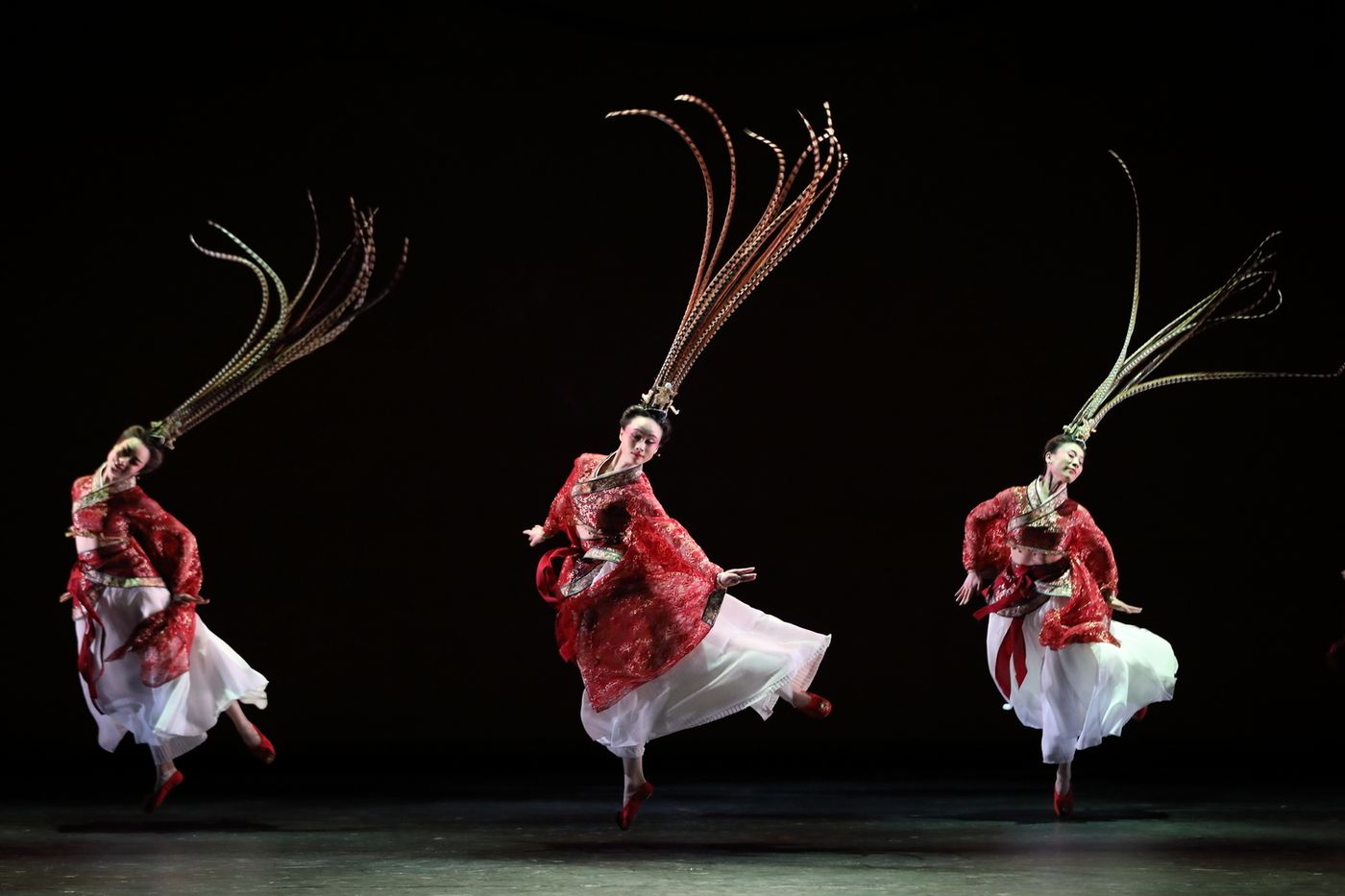 Review: Hong Kong Dance Company regains her strength through BEAUTY BEYOND WORDS at Shatin Town Hall  Image