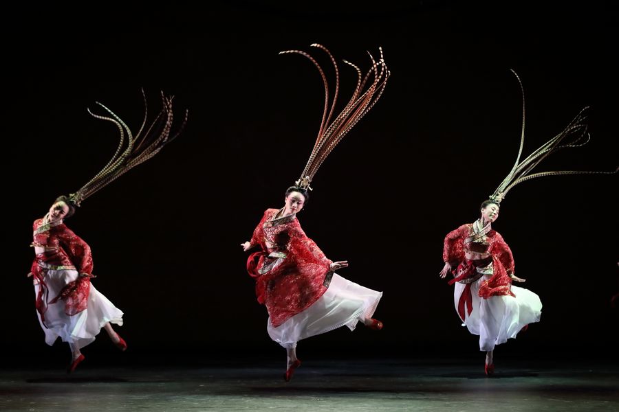 Review: Hong Kong Dance Company regains her strength through BEAUTY BEYOND WORDS at Shatin Town Hall Image
