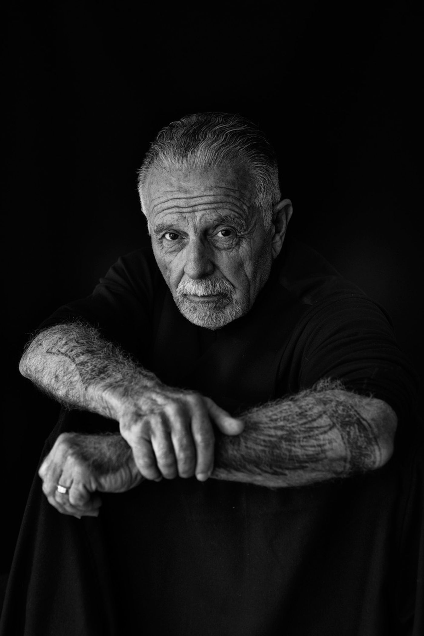 Review: OUTLAW at Center Stage Theater  Image